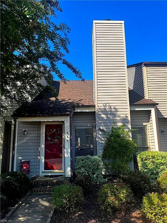 424 Falling LN, VIRGINIA BEACH VA 23454