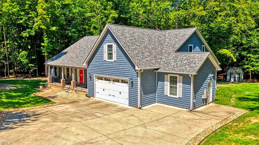 7075 Menzels RD, TOANO VA 23168