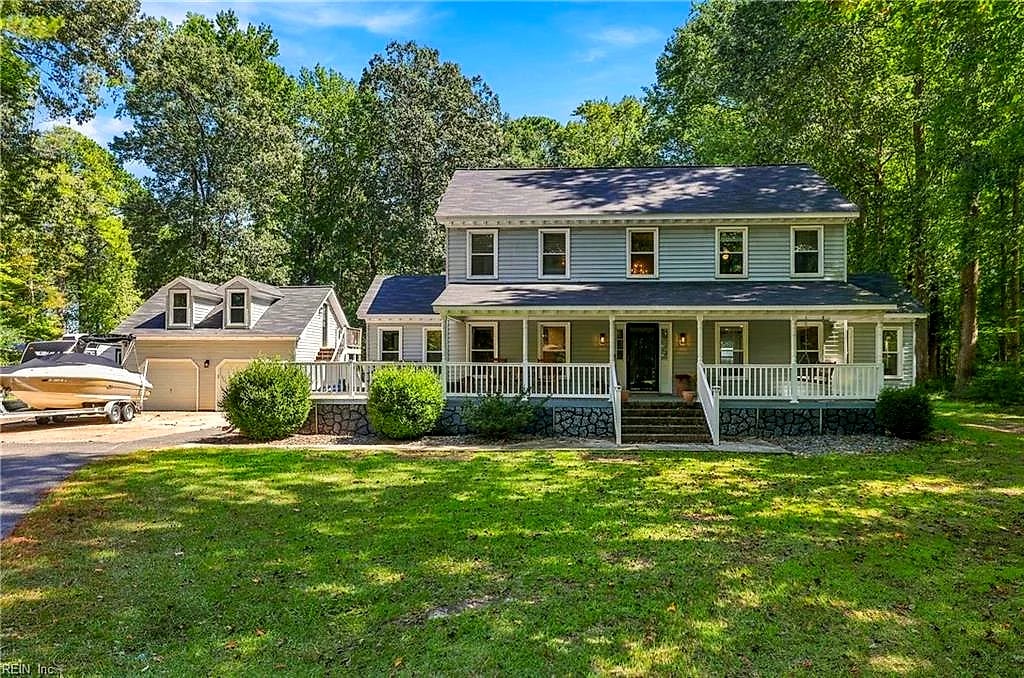 609 Fairfield DR, CHESAPEAKE VA 23322