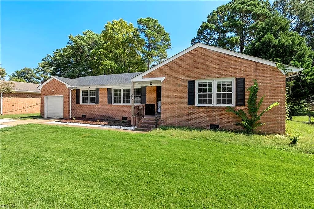 4109 Taylor RD, CHESAPEAKE VA 23321