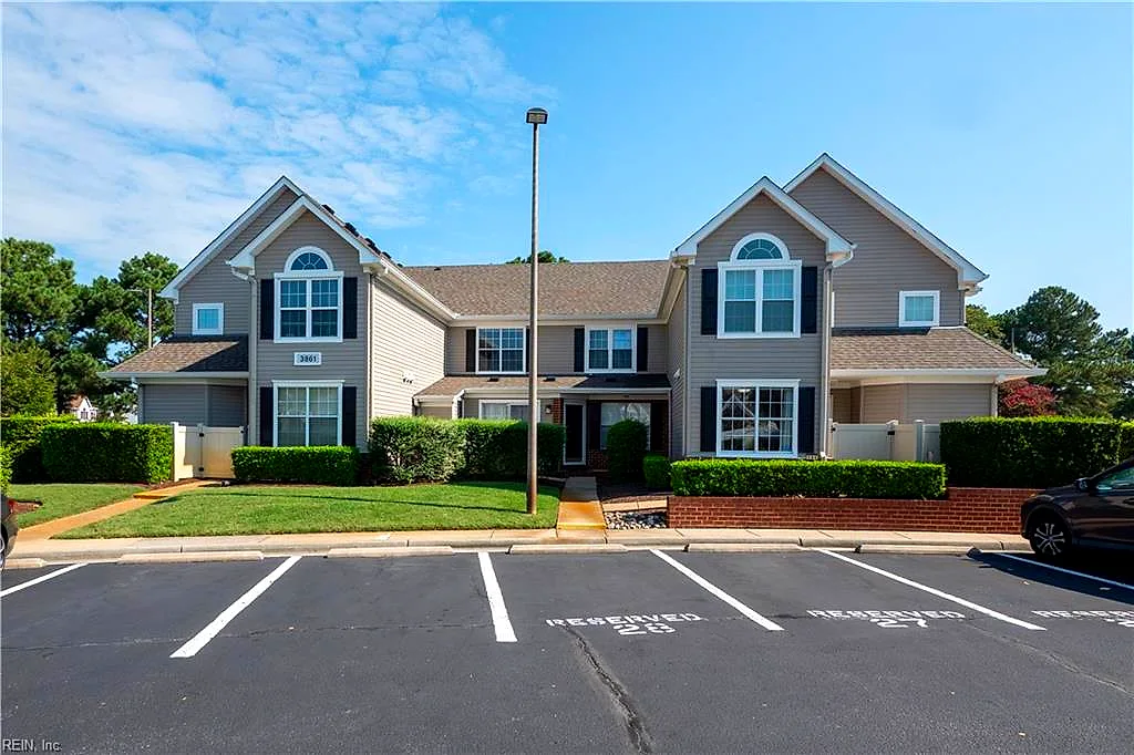 3861 Lasalle Dr #101, Virginia Beach, VA
