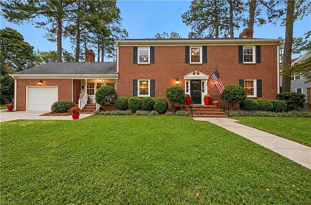 7312 Colony Point RD, Norfolk — 4 bed Residential, 2,819 sqft