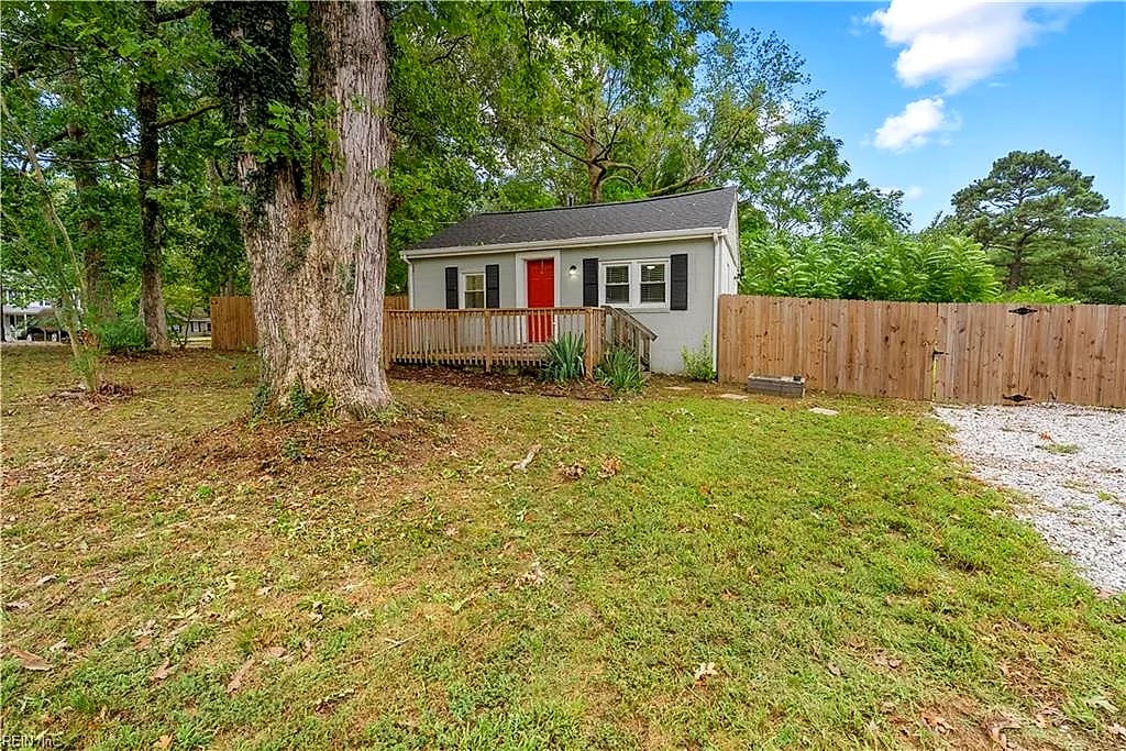 5472 Olde Towne RD, WILLIAMSBURG VA 23188