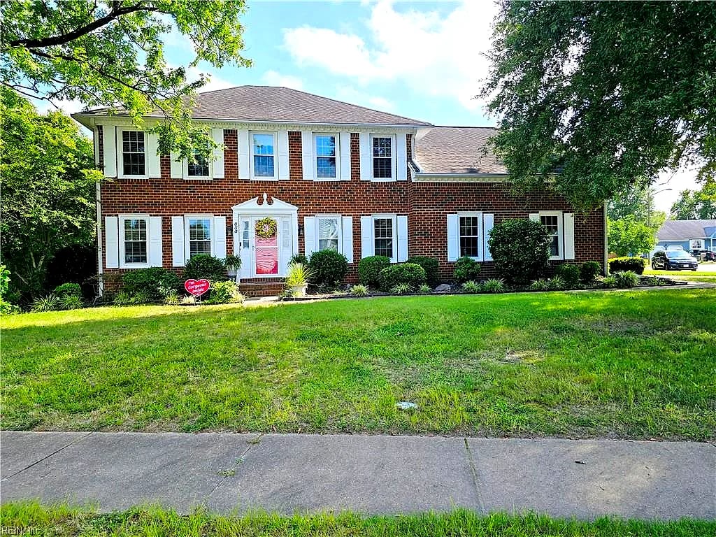 833 Kemp Meadow Dr, Chesapeake, VA