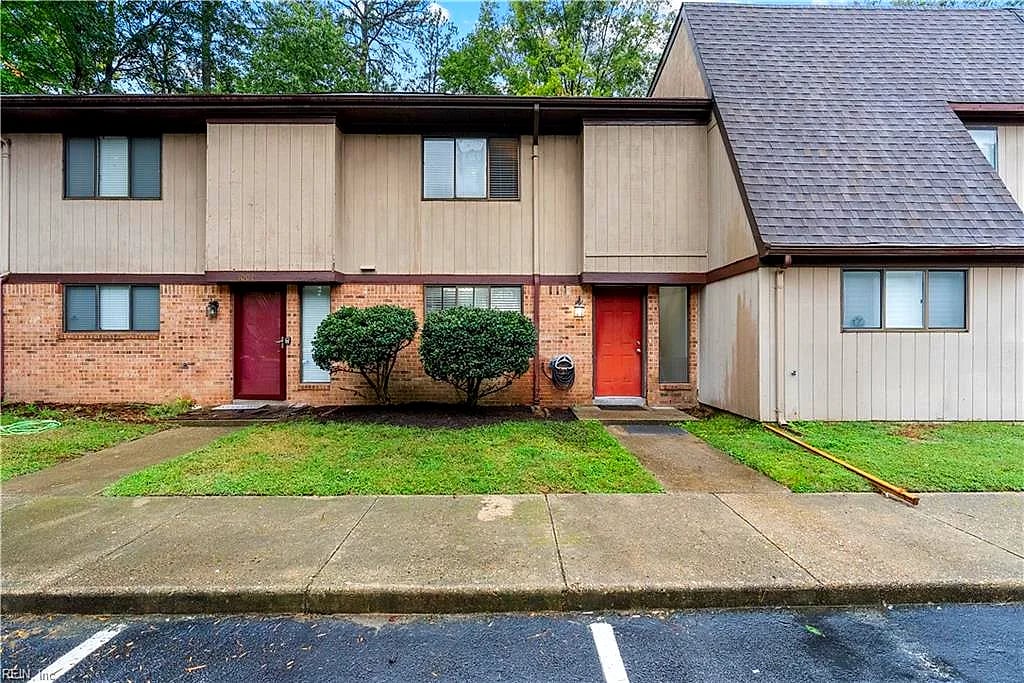 1003 N Green DR, NEWPORT NEWS VA 23602
