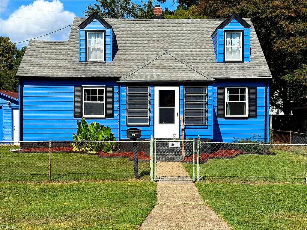 57 Henry ST, HAMPTON VA 23669