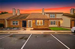 127 Parkway DR, HAMPTON VA 23669