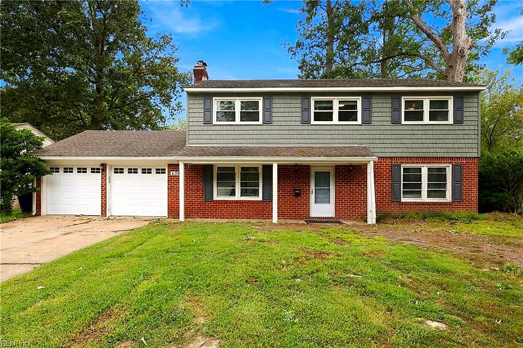 620 Royal Palm Dr, Virginia Beach, VA