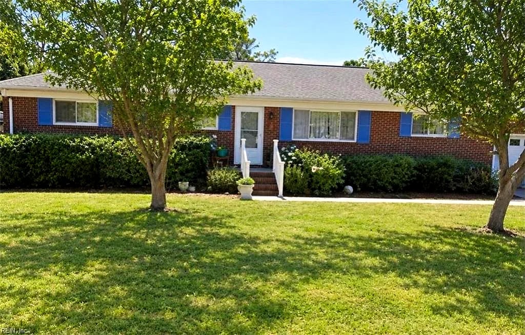 2325 Inlynnview Rd, Virginia Beach, VA