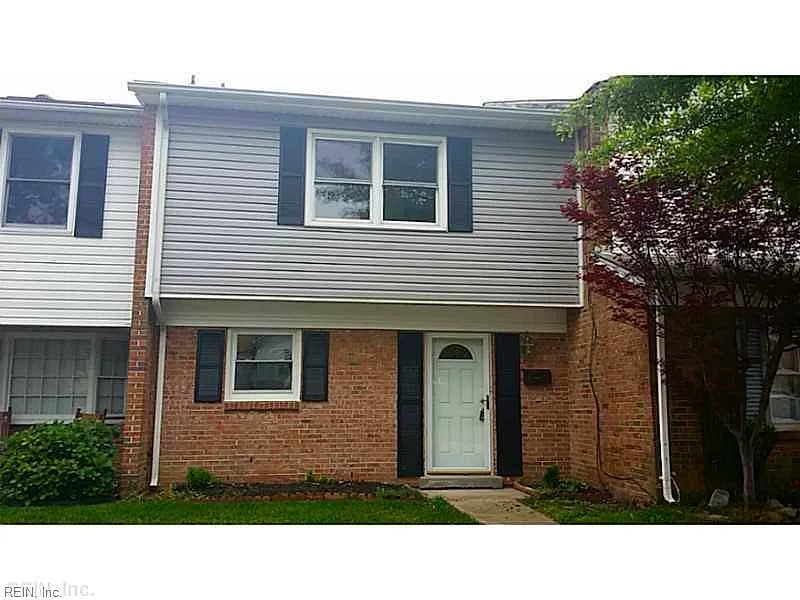 5573 New Colony Dr, Virginia Beach, VA