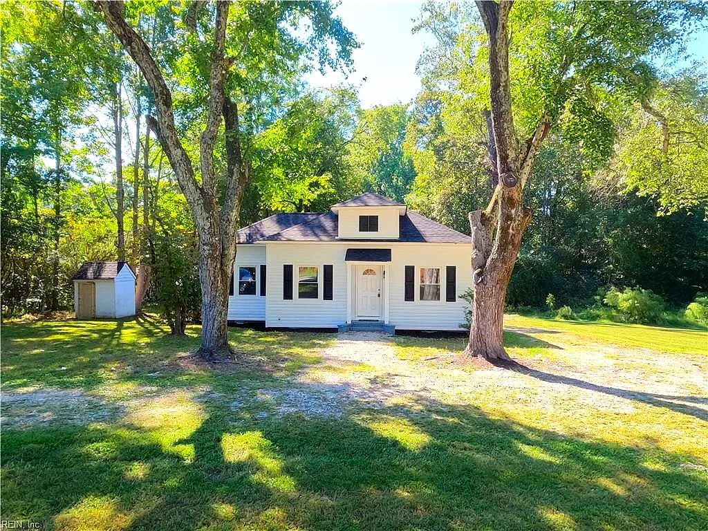 9053 Diascund RD, LANEXA VA 23089