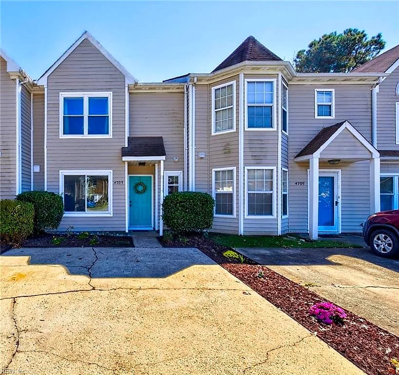 4703 Parvathi CT, VIRGINIA BEACH VA 23462