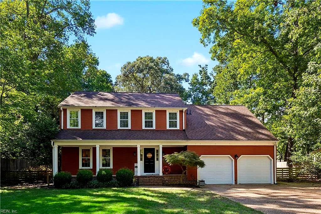 609 Woodland Dr E, Yorktown, VA