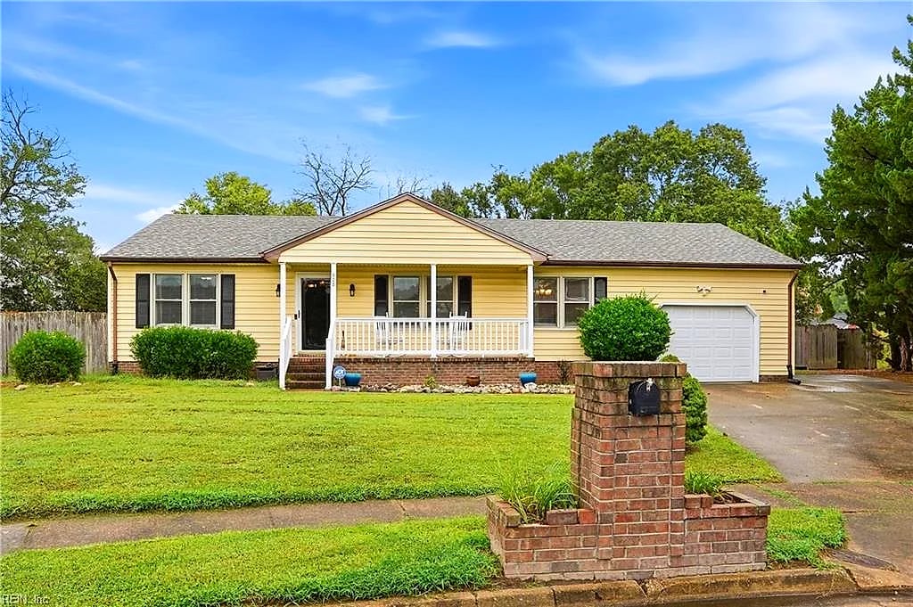 908 Levee Ct, Chesapeake, VA