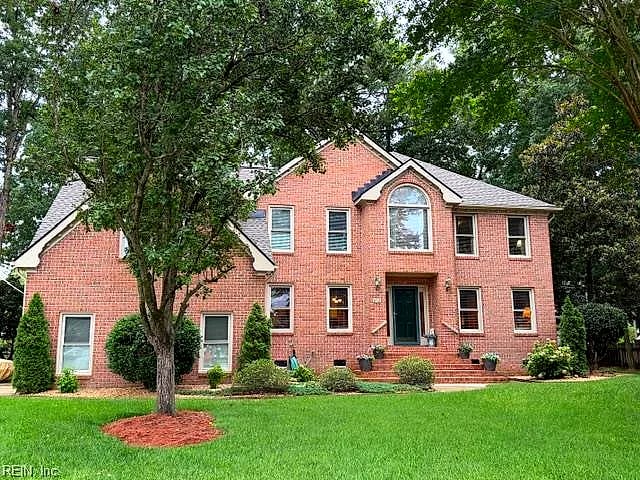 810 Hedgerow Ct, Chesapeake, VA