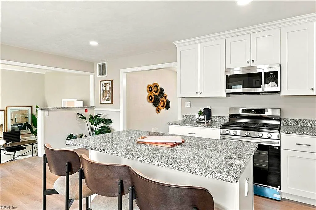 426 Mohican Dr, Portsmouth, VA