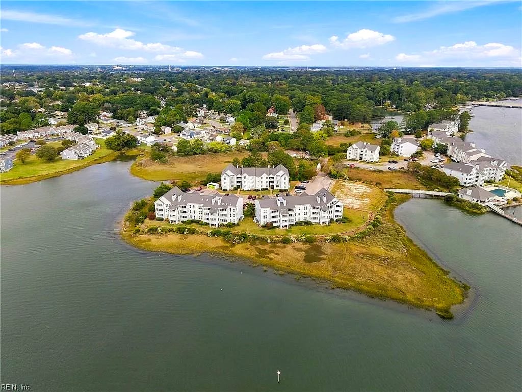 226 Island Cove CT #C, HAMPTON VA 23669