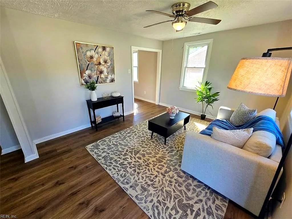 2814 Rosalee Dr, Hampton, VA