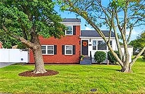 706 S Fallon Ct, Hampton, VA