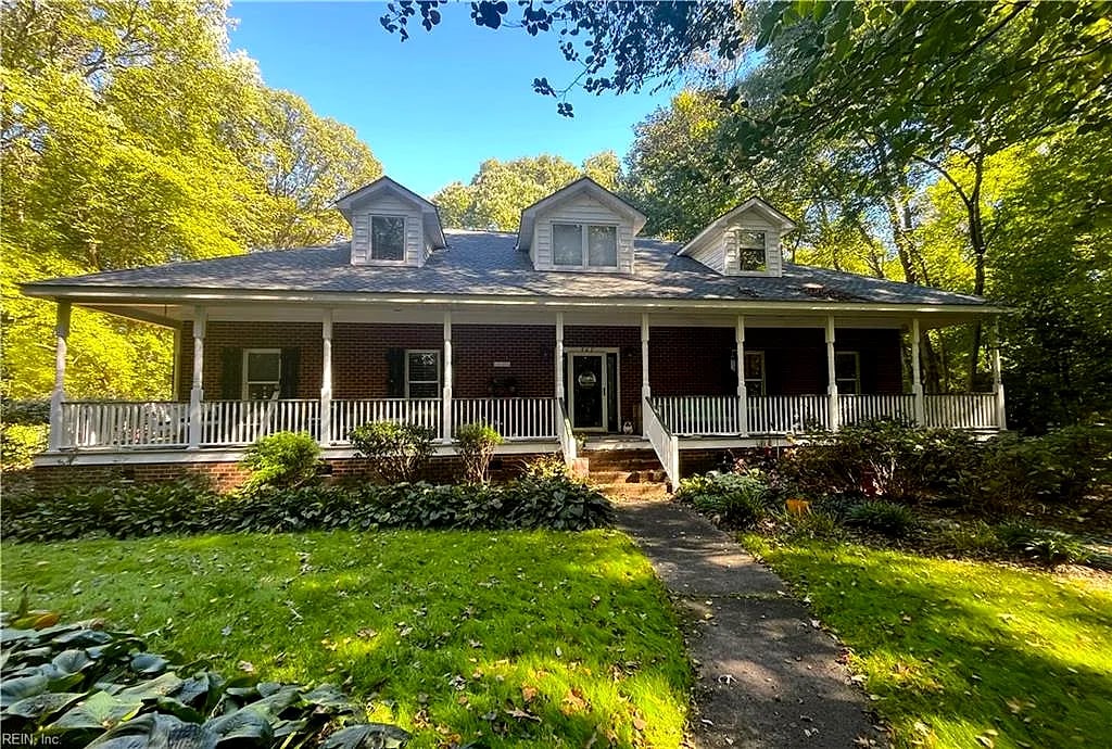 767 Hillwell RD, CHESAPEAKE VA 23322