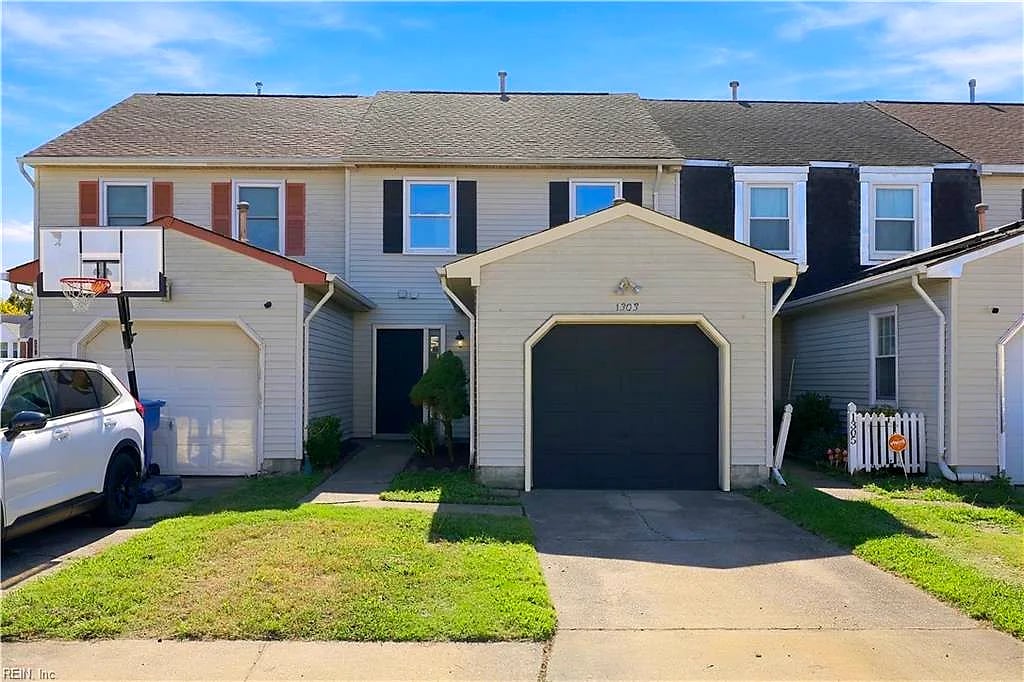 1303 Hafford Rd, Virginia Beach, VA