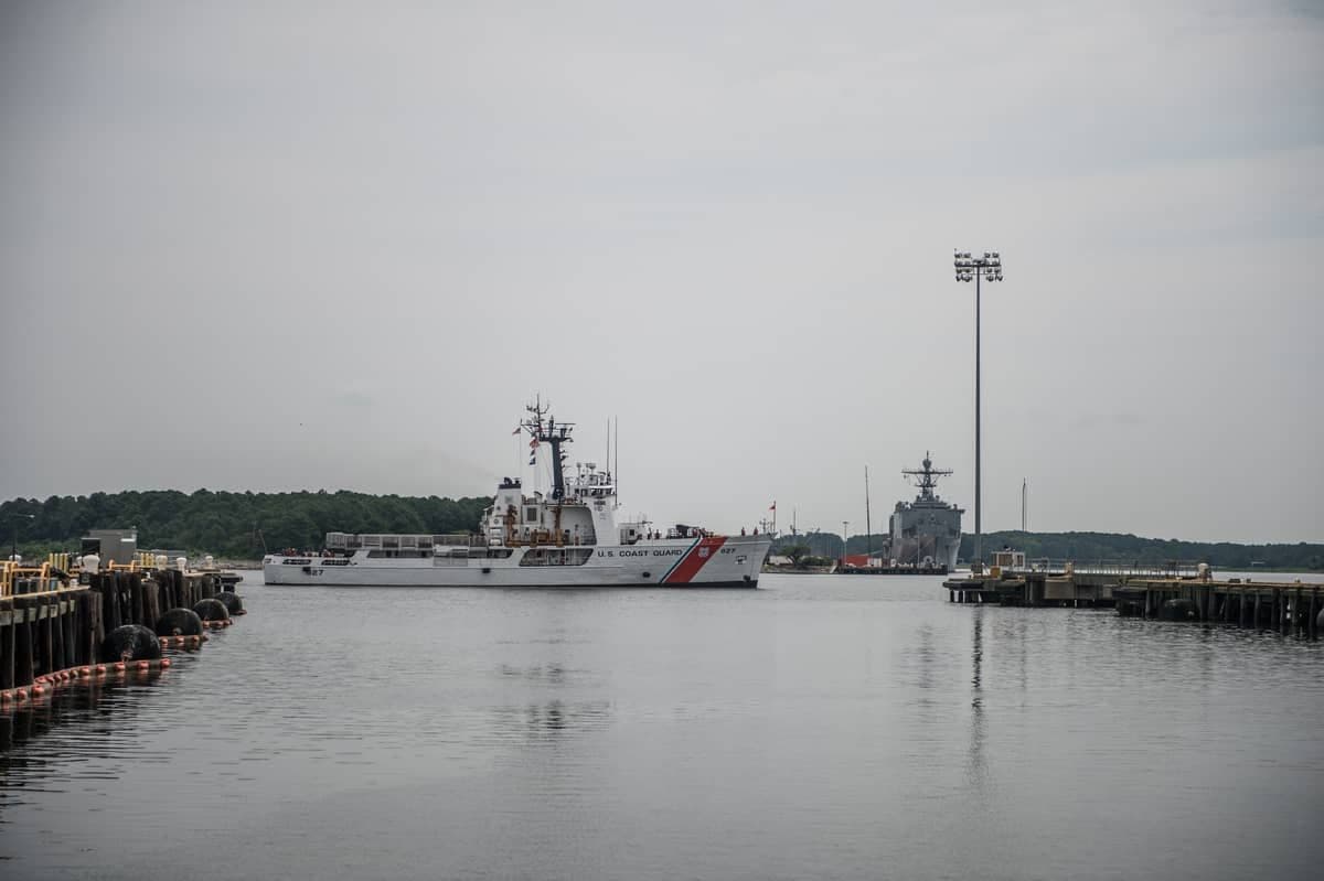 USCGC Vigorous arriving at her new home port at JEB Little Creek–Fort Story, July 2014.