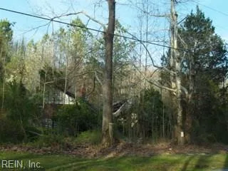 6777 Ware Neck Road, Gloucester VA 23061