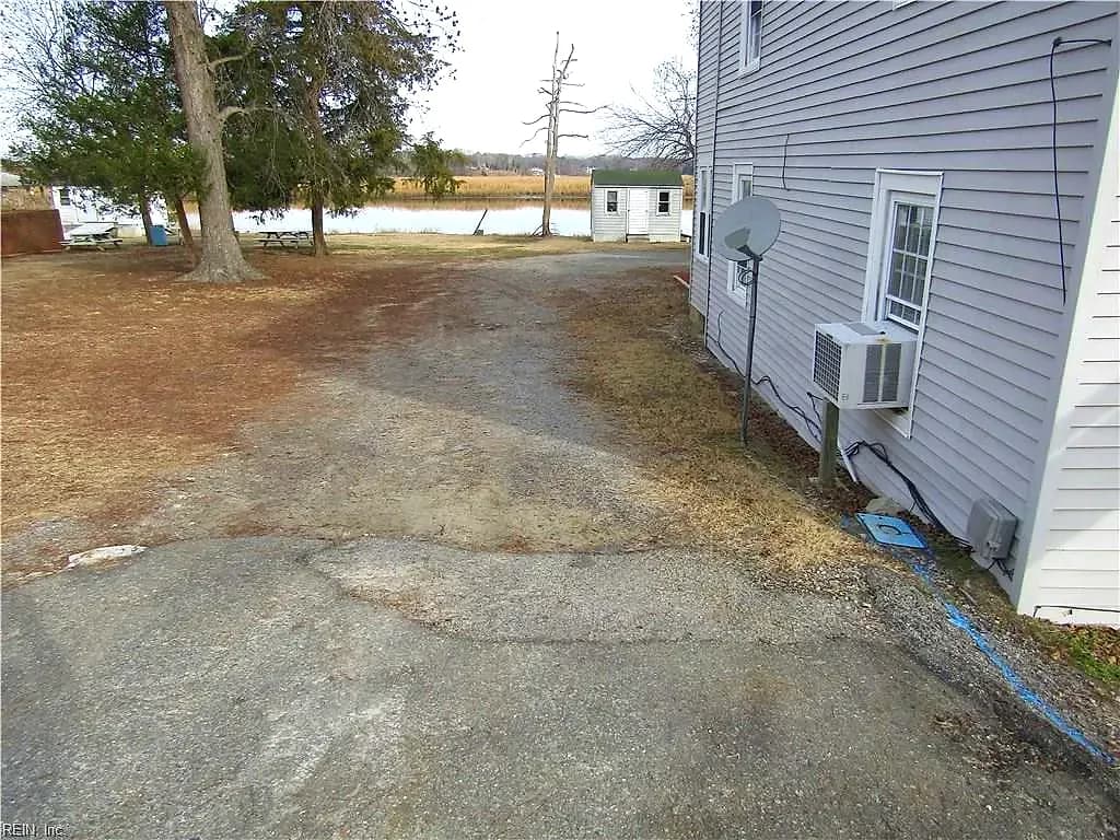 403 S Church Street, Smithfield VA 23430 - Photo 5
