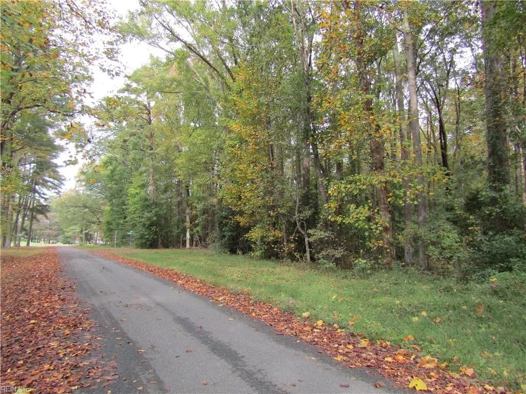 0.33 Powhatan Road, Kilmarnock VA 22482