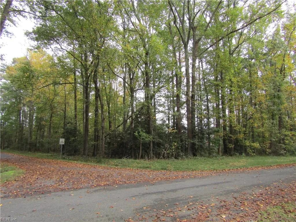 0.33 Powhatan Road, Kilmarnock VA 22482 - Photo 3
