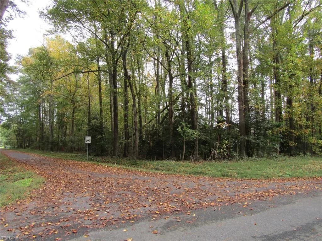 0.33 Powhatan Road, Kilmarnock VA 22482 - Photo 4