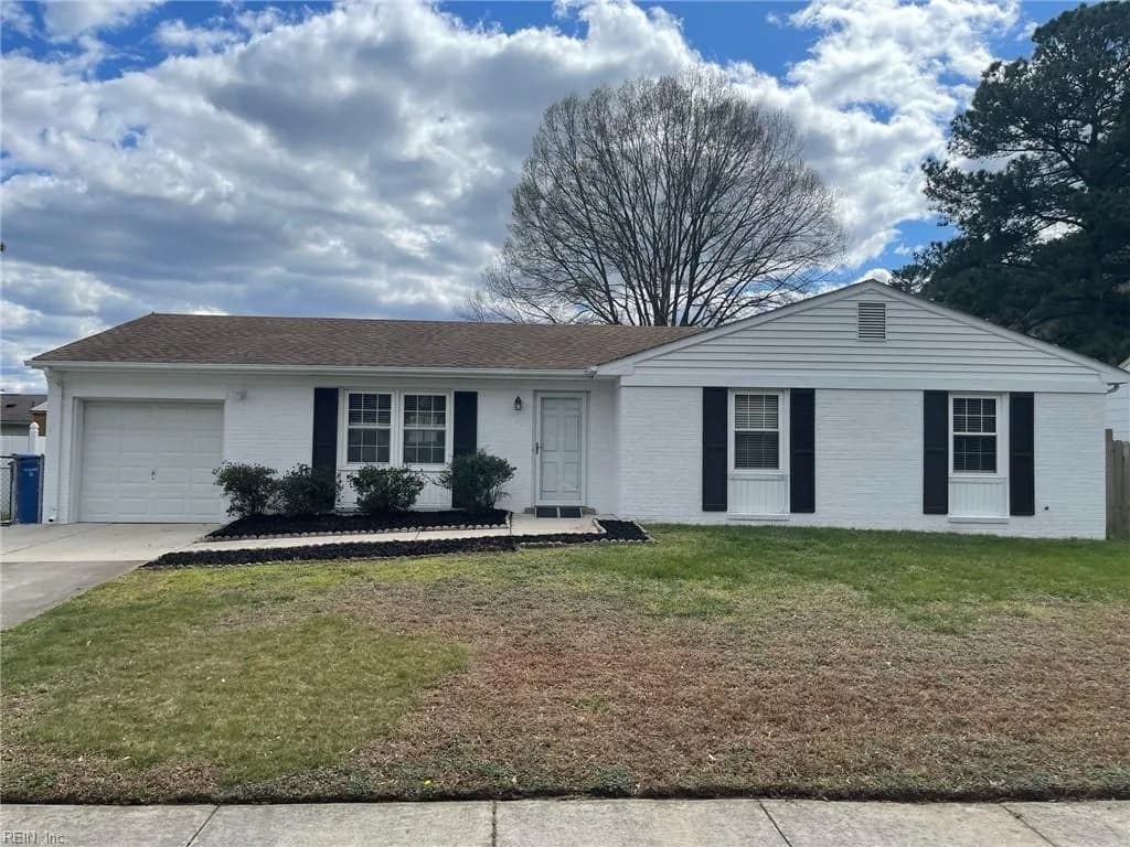 3404 Newport Drive, Chesapeake VA 23321 - Main photo