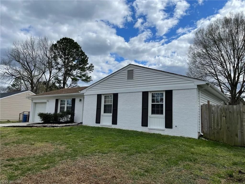 3404 Newport Drive, Chesapeake VA 23321 - Photo 4