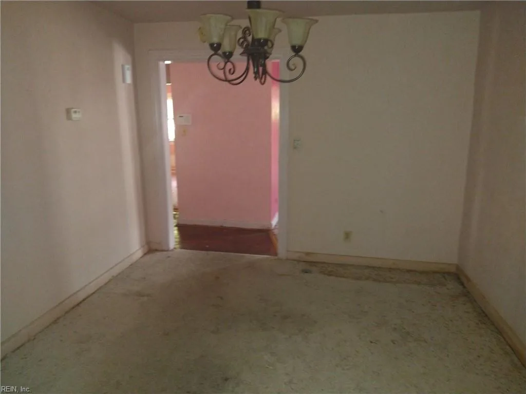 212 Saint James Avenue, Suffolk VA 23434 - Photo 5