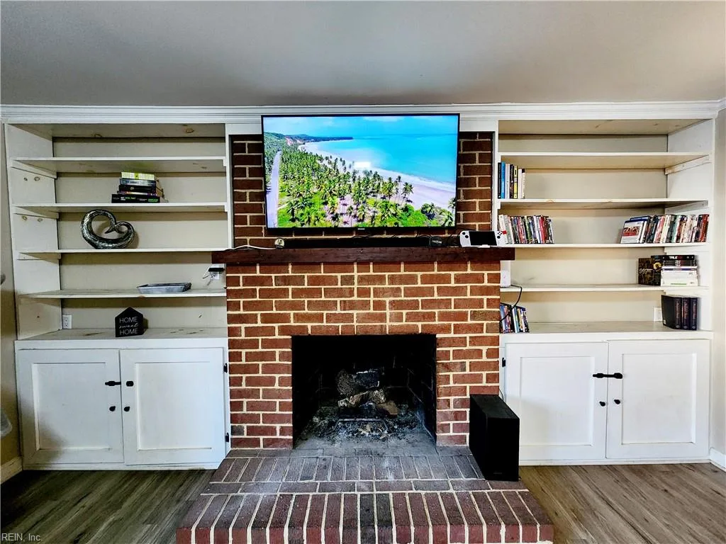 684 Harpersville Road, Newport News VA 23601