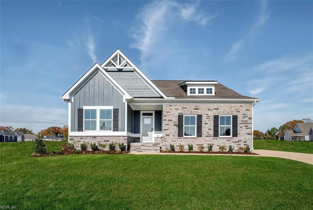140 Ayrshire Loop, Smithfield — 3 bed Residential, 2,325 sqft