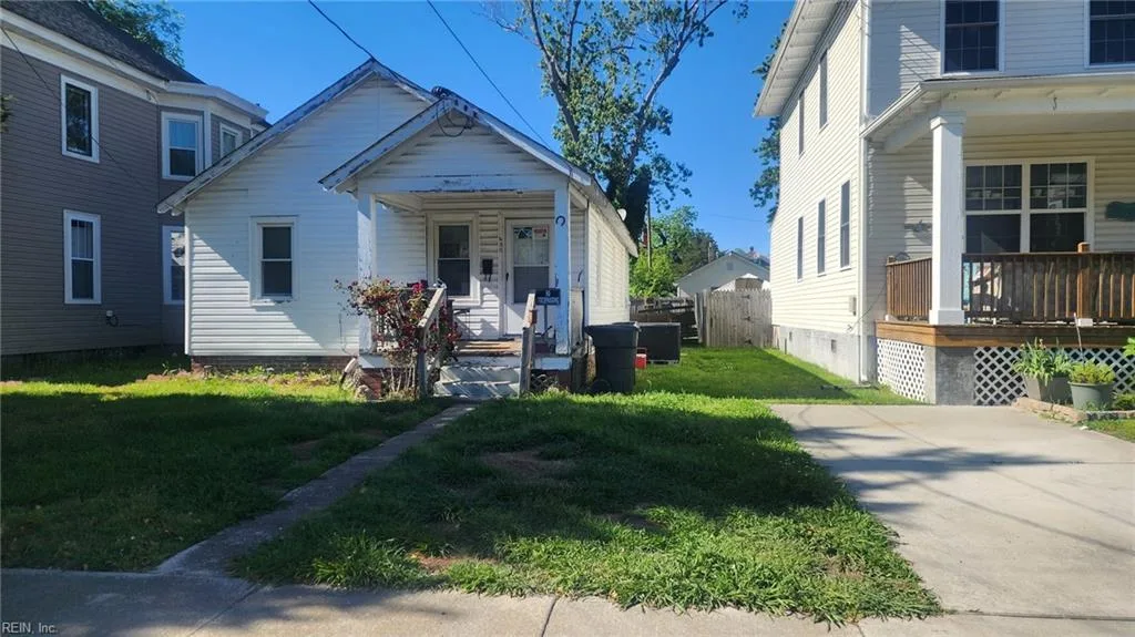 430 Newport News Avenue, Hampton — 2 bed Residential, 969 sqft