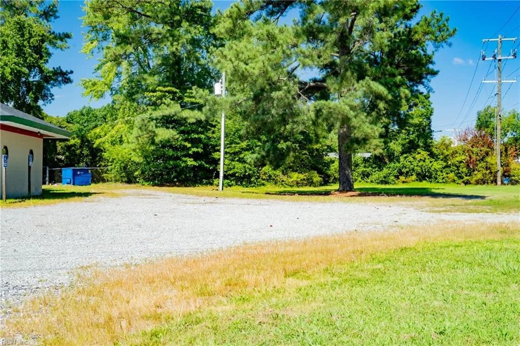 6870 Main Street, Gloucester VA 23061 - Photo 4