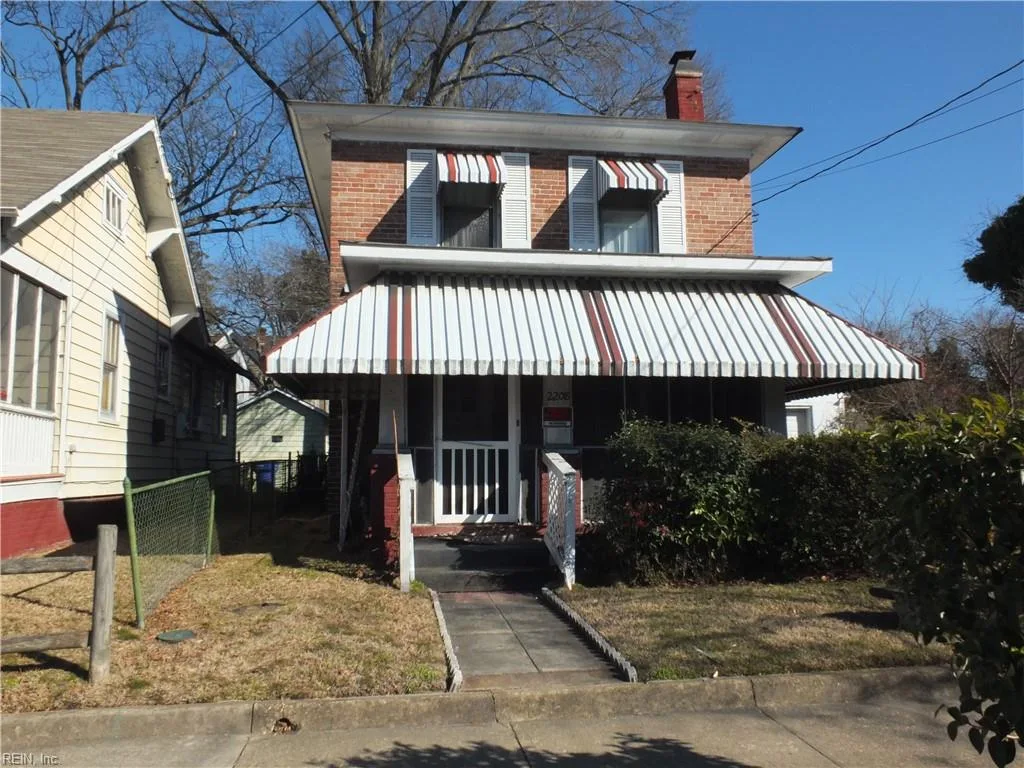 2208 Roanoke Avenue, Newport News VA 23607