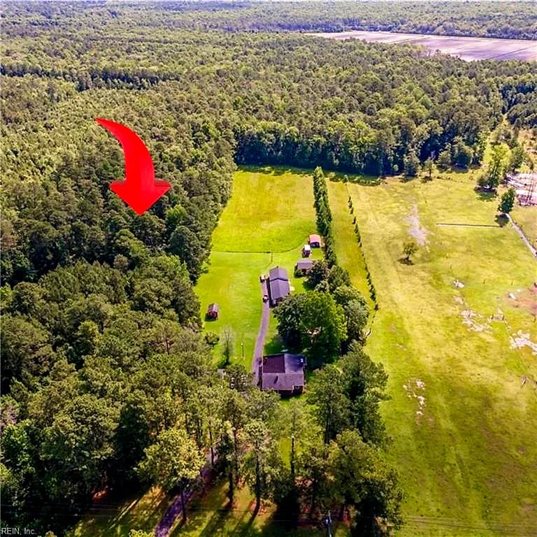 8 Shillelagh Road, Chesapeake VA 23323 - Main photo
