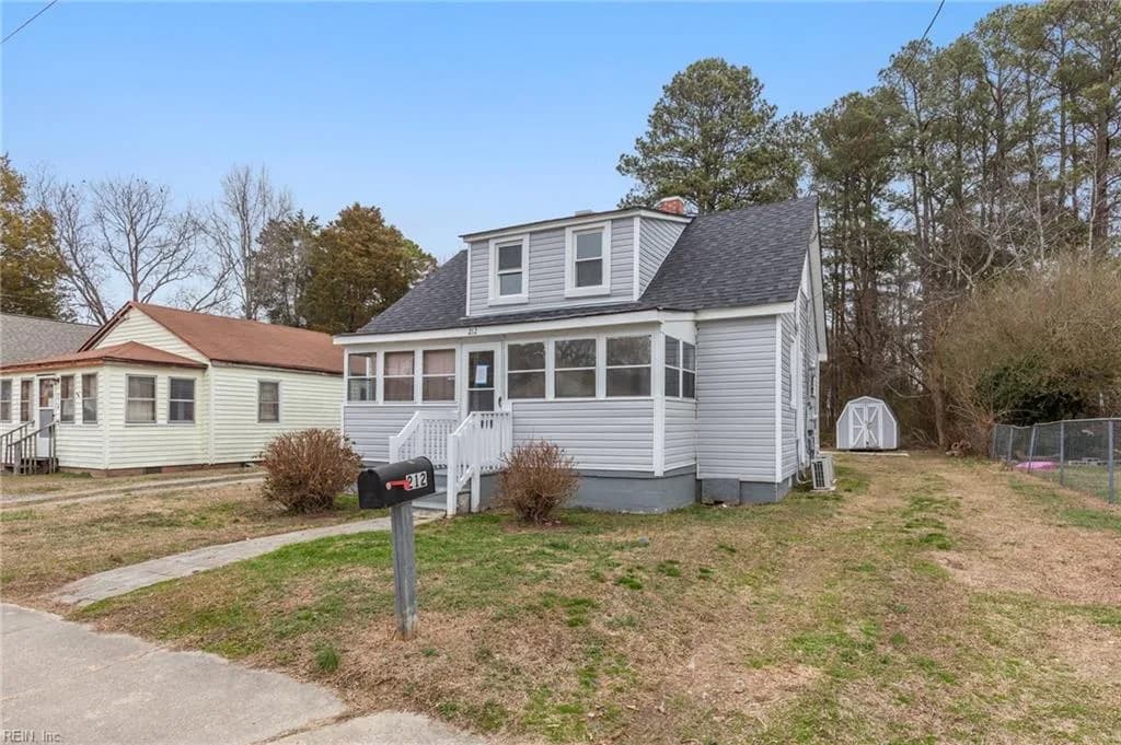212 Middle Street, Smithfield VA 23430 - Photo 3