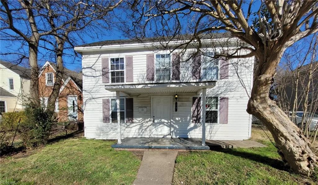 15 N Hope ST, HAMPTON VA 23663 - Photo 2