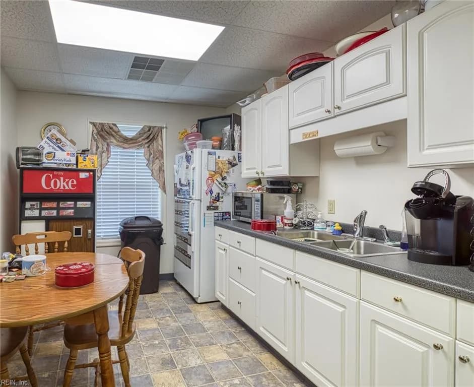 6267 Professional DR, GLOUCESTER VA 23061 - Photo 4