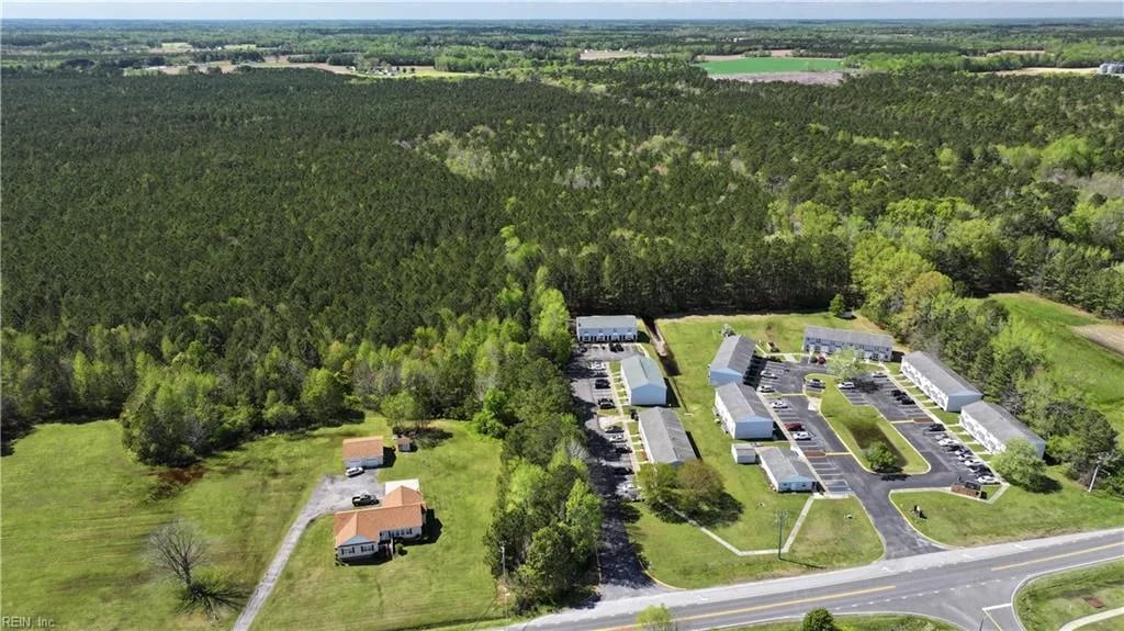 15+AC Courthouse HWY, WINDSOR VA 23487