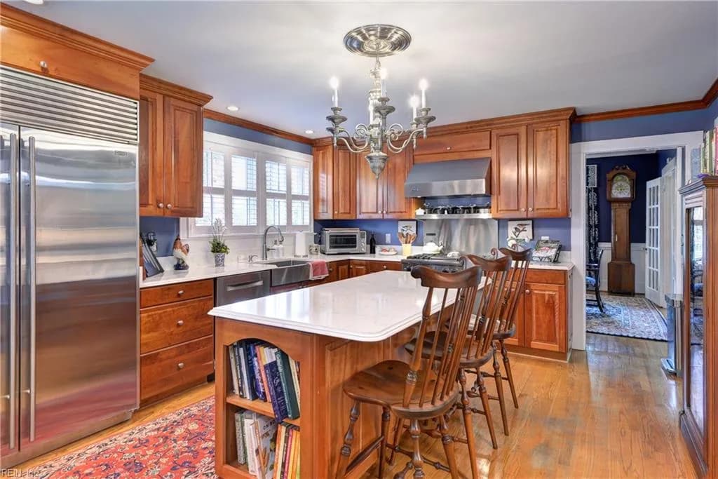 708 Richmond RD, WILLIAMSBURG VA 23185 - Photo 4