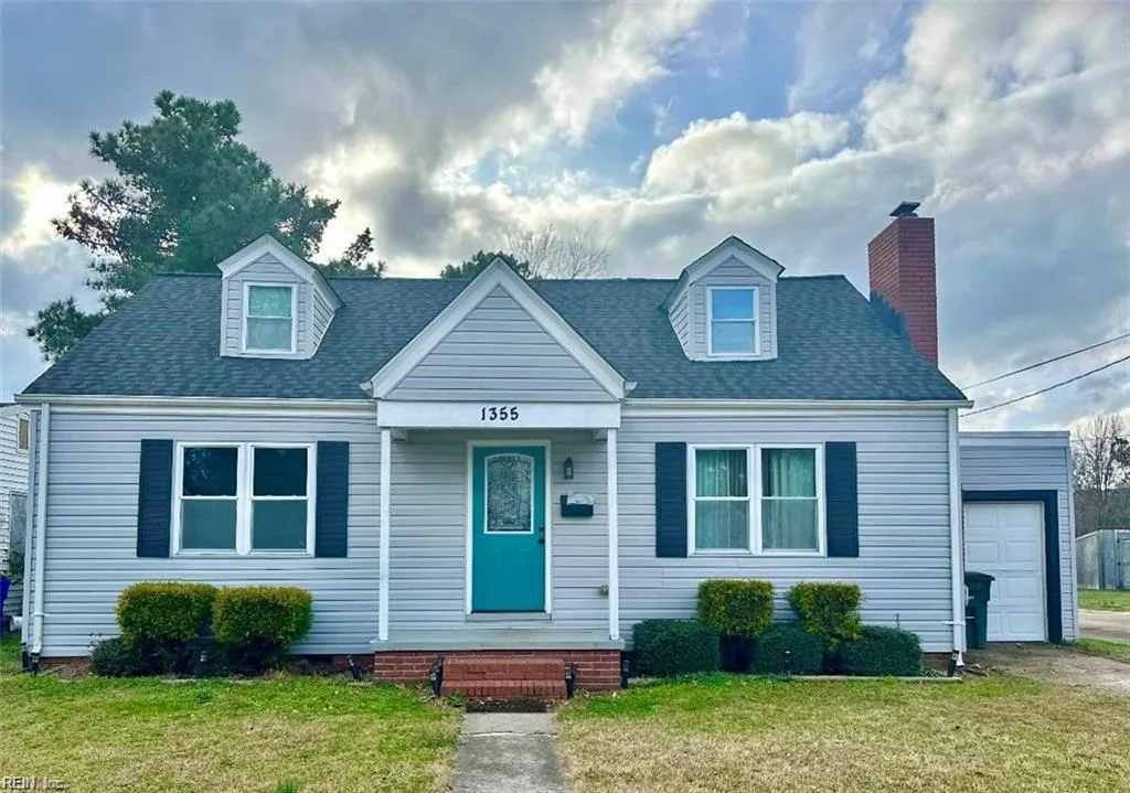 1355 W Norcova DR, Norfolk — 3 bed Residential, 1,627 sqft