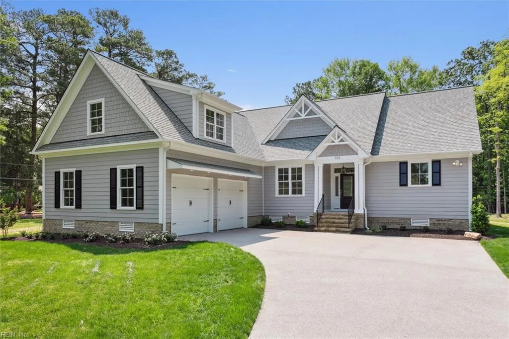 405 Octavia DR, Yorktown — 4 bed Residential, 2,806 sqft