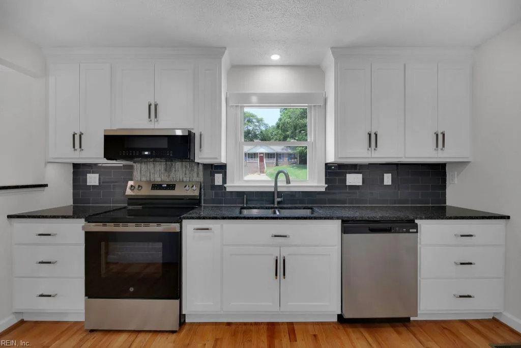 105 Londonderry LN, WILLIAMSBURG VA 23188 - Photo 5