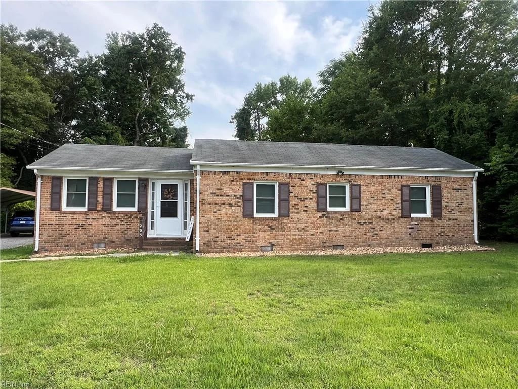 205 Country Club RD, FRANKLIN VA 23851