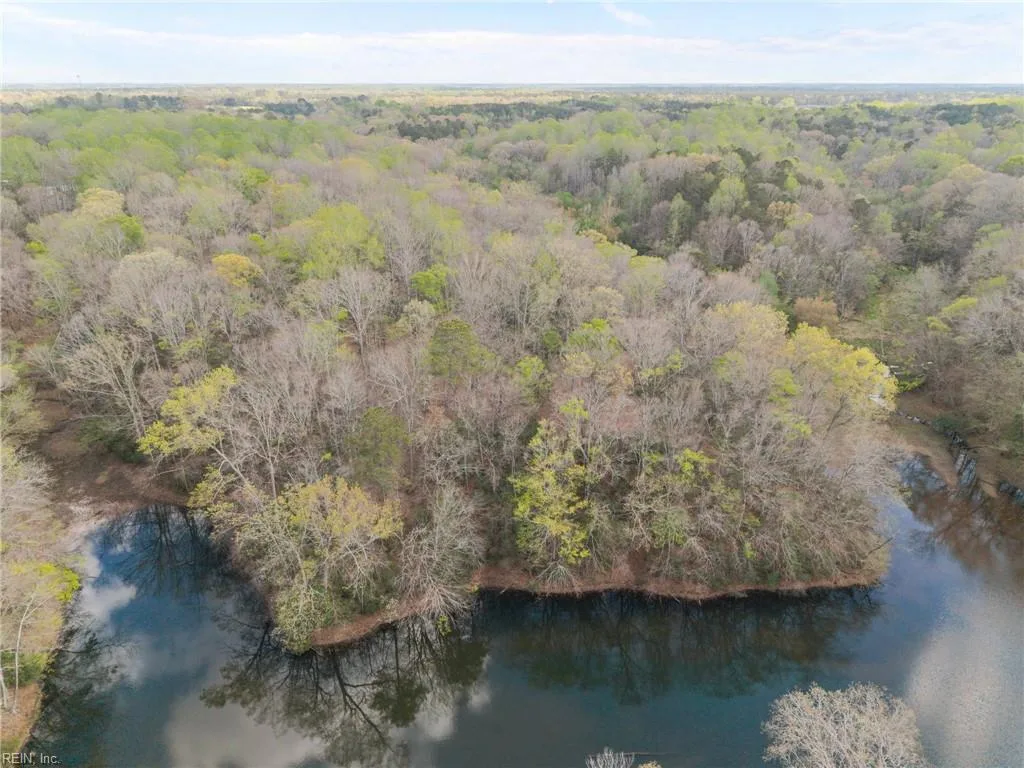 19 AC Hilltop LN, SMITHFIELD VA 23430
